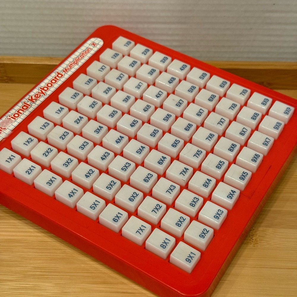 Kids Math Multiplication Keyboard Toy Red Learning Educational Tool School Learn - Picture 4 of 5